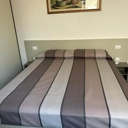 Villino Marpi Fronte Spiaggia Prázdninový dům