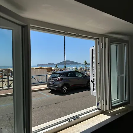 Prázdninový dům Villino Marpi Fronte Spiaggia